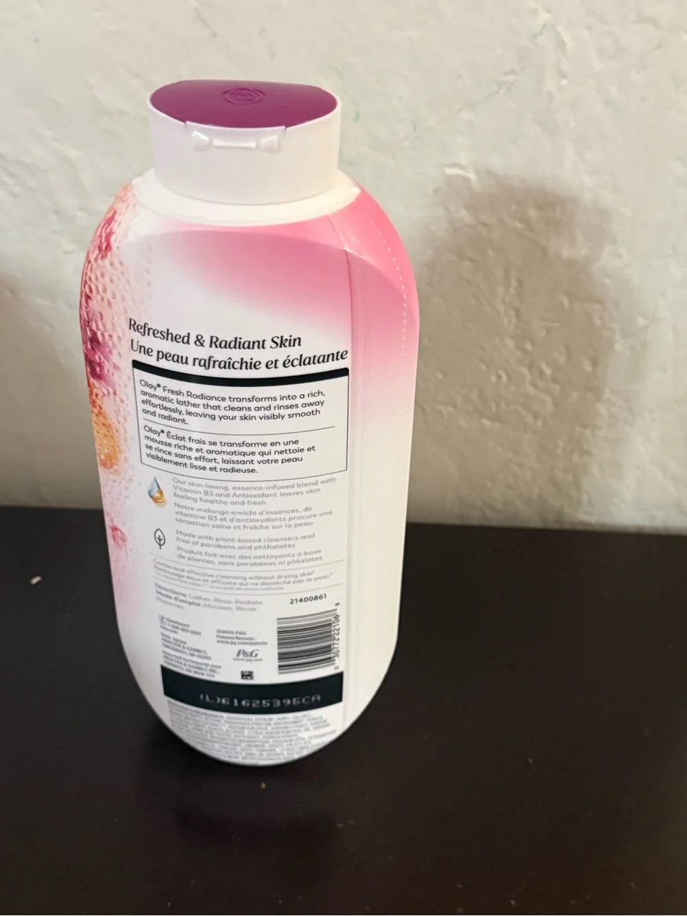 OLAY Fresh Radiance Peach & Cherry Blossom Body Wash - Pink and White Bottle